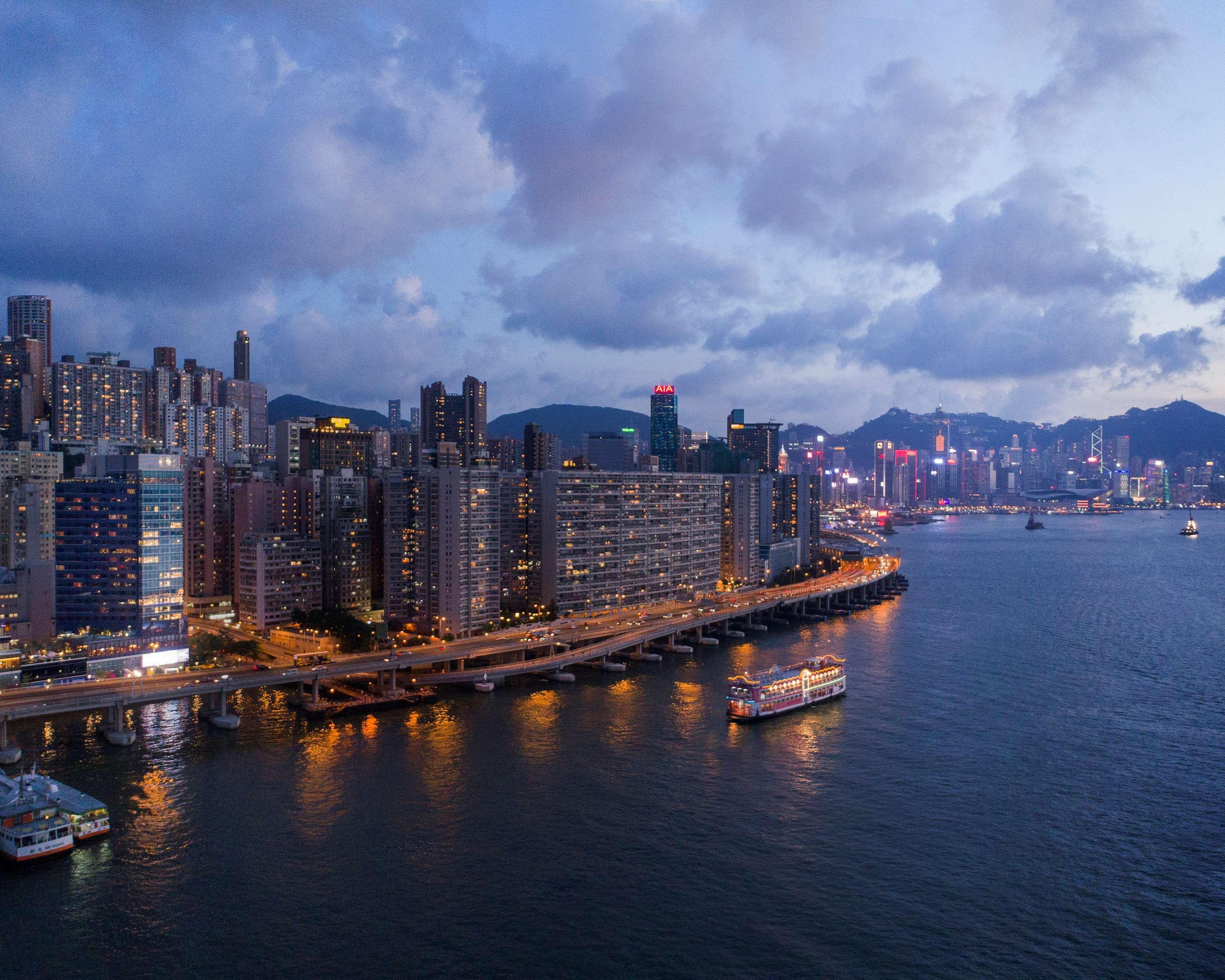 Hotel Hyatt Centric Victoria Harbour Hongkong Exterior foto